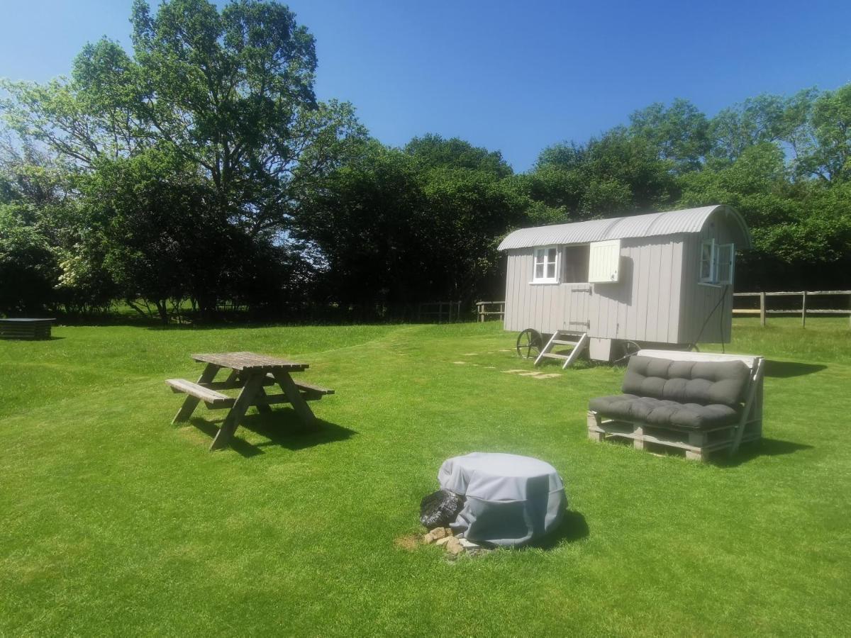 Molly Dishwasher Shepherds Hut Frant Exterior foto